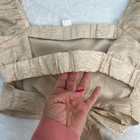 ASTR The Label Tassia Jacquard Puff Sleeve Tie Back Champagne Top SZ L NWT Chic - Picture 5 of 15